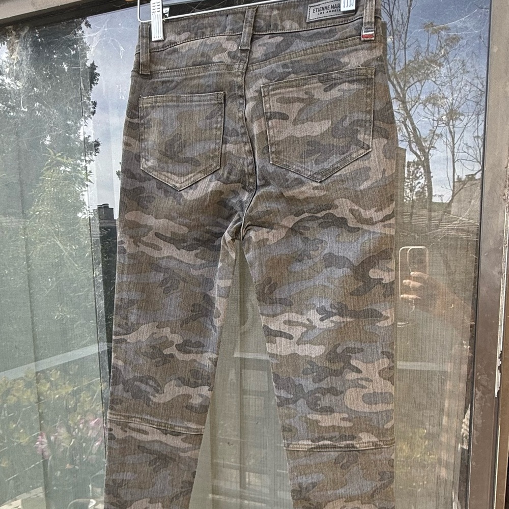 NWT Etienne Marcel Camo jeans SZ 25 - Picture 10 of 13